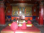 moines boudhistes
